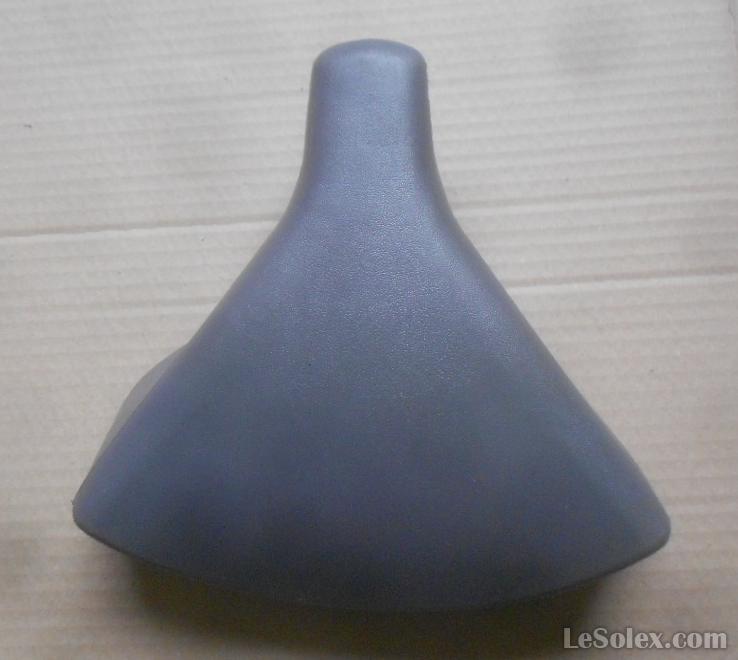 dessus de selle reydel plastique gris foncé